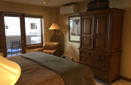 Beaver Creek Cabin | Winter Wonderland Luxury 2-bedroom lodge steps from the ski lifts in BC Village
