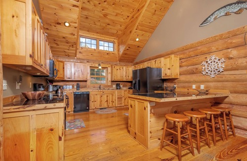 McHenry Cottage | Wispy Business by Taylor Made Deep Creek