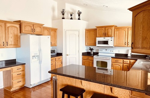 Mesquite House | Wolf Creek Escape Mesquite Vacation Rental: 5 Bedroom Home with Plenty of Space for Everyone and $510 in free daily activities