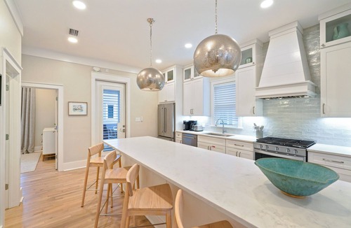 Seaside House | Wow Renovation, Nice Porches, & Tower, 4 Houses to Beach in Seaside + 2 Bikes