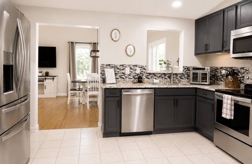 New Port Richey East House | Your home away from home/The perfect place to unwind with family & Friends