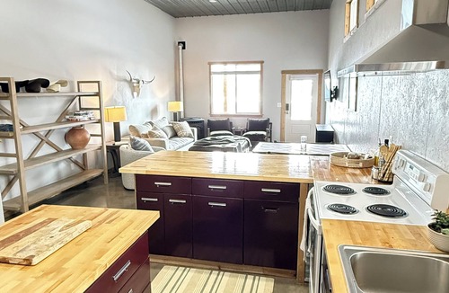 Montrose House | Your Montrose hub—central, simple, and ready for adventure. Trailer Parking!