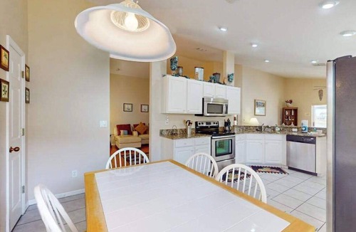 Beachwalk Isles House | Your Sunshine Sanctuary Awaits in Fort Myers!