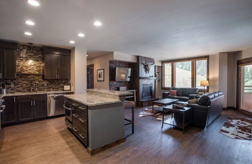 Winter Park Condo | Zephyr Mountain Lodge, Condo | 3 bedroom Ski Slope Views (Premium rated Condo 2407)