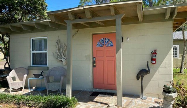 07) The Crane Cottage in Inglis