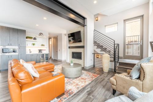 16 Sanctuary Lane: 3 in Keystone