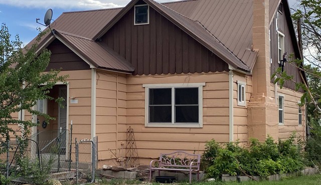 1950’s Family Ranch House - A Uintah Basin Recreational Gateway