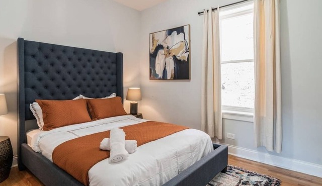 2 Bed l 5 min from Med District l Free Parking in Chicago