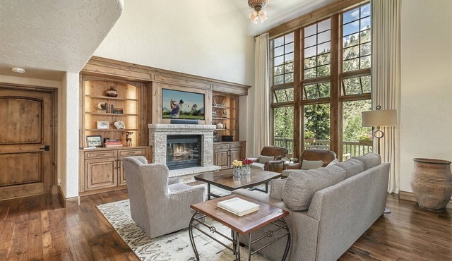 220 N Fairway Dr, Beaver Creek Resort, Beaver Creek Golf Course, Pool & Hot Tub, Shuttle