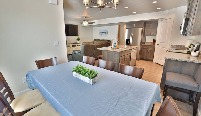 225 - Bear Lake Escapes. Beautiful & brand new! Unbeatable location in Garden City in Garden City