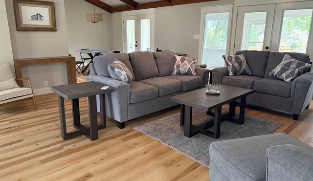 3 bed/2 bath home minutes from I-75 and Wild Adventures; WiFi, laundry, kitchen in Valdosta