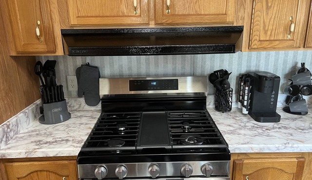3 bedroom 2 bath 1 car garage home