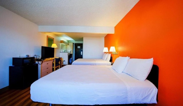 4 Affordable Rooms Ideal for Exploring Shops & Dining w/Free Parking in Hermiston