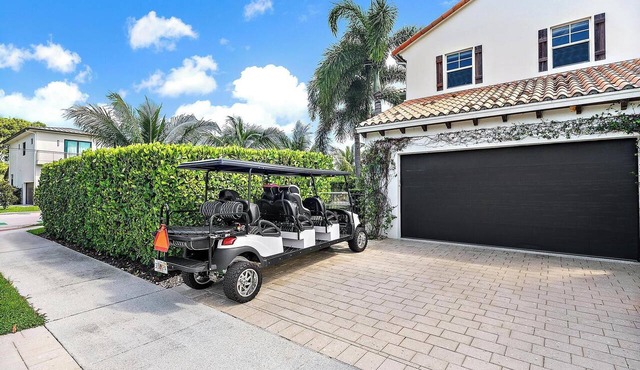 4BR Private Family Compound Heart of Delray Beach