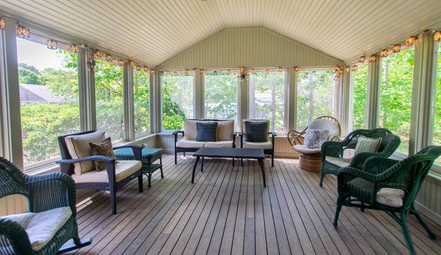 5 Min. From Earle Rd. Beach! in Harwich Port