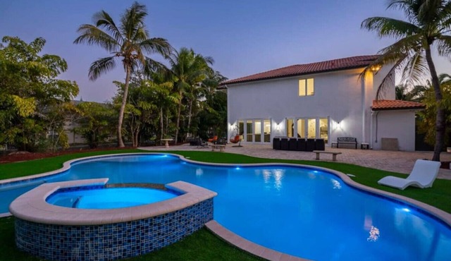 5000Sf Luxe Mansion/Refreshing pool/Gameroom - N