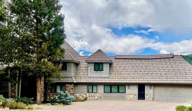 7 bedroom 8-baths, 270 degree views of Beaver Creek ski runs and the mountain