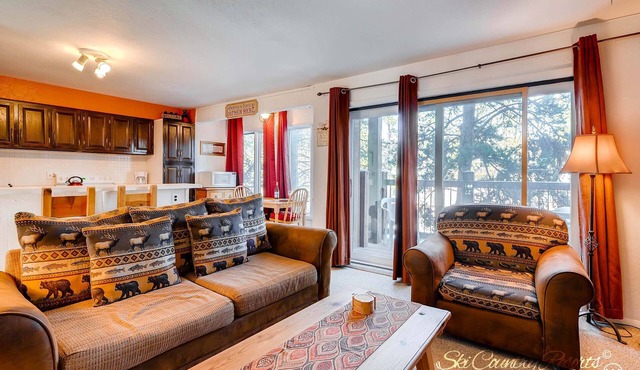 Adorable Condo, Walking Distance To Everything. Including Pool/Hot Tub IC4
