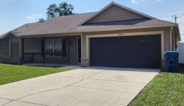 Adventure Coast: 4/2, Near Spring and Beach, Big Yard, Fenced in Spring Hill
