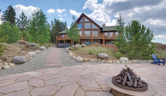 Alma Mountain Getaway w/Private Hot Tub & Views