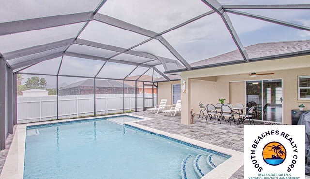 AMAZING HOUSE NEAR THE BEACHES OF SOUTH FLORIDA in Cape Coral