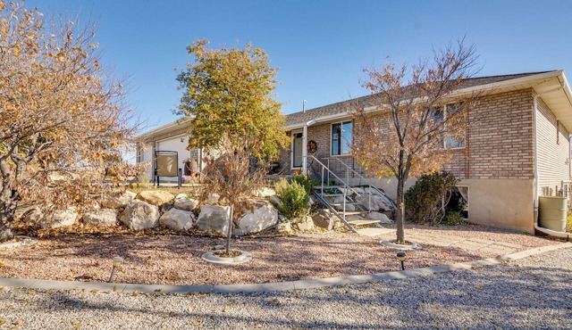 ATV Trail Access & Mtn Views! 2-Unit Group Retreat
