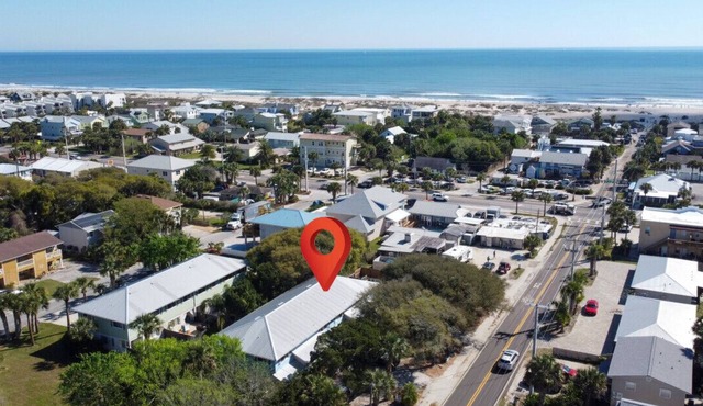 Auberge Chic -Verdure: Holiday Magic by the Sea in St. Augustine Beach