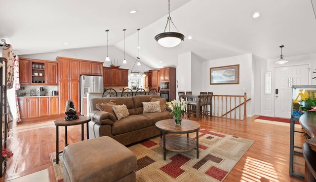 Aurora Escape With Room to Relax · Yard, Gym + Basement Lounge
