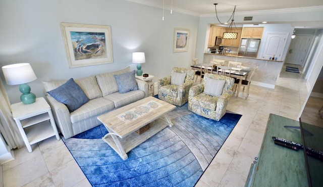 Azure Resort #209 ~Direct Beachfront! ~Free Beach Service! ~Wonderful Resort!