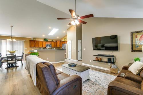 Bar, Pool Table & Yard! Spacious Union Home in Union