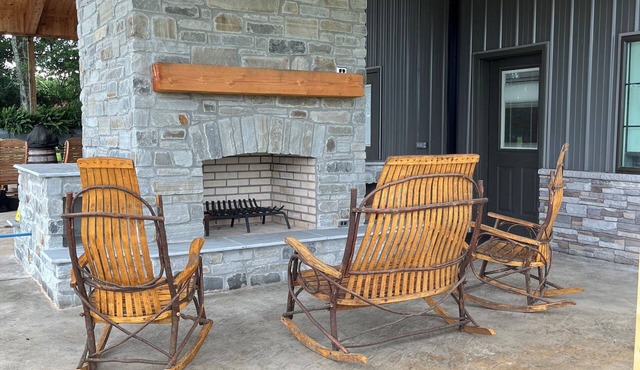 Barndominium with rustic charm in Rienzi
