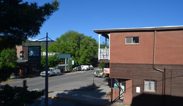Basalt Mountain Inn