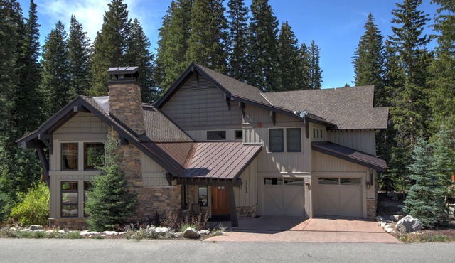 Basecamp by Cottonwood Lodging
