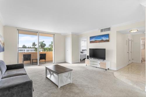 Bay Harbor Sunset Apt 3C in Miami Beach