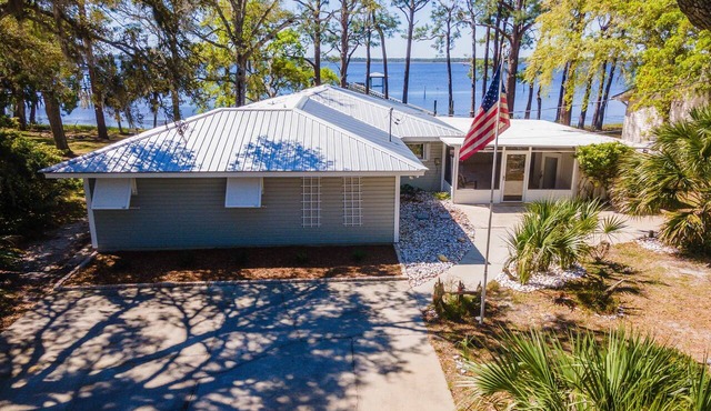 Bayfront/Ocean Views/Shared Boat Dock/Pets in Panacea