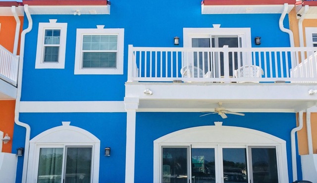 Beachfront 4 Bedrm 3.5 Bath Spectacular Banana Bay Townhome On the Intracoastal in Pensacola