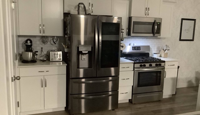 Beautiful end unit town home for a family with lots of conveniences nearby.