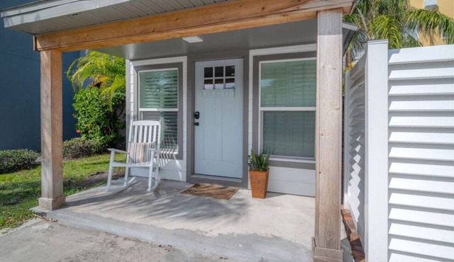Beautiful Private Bungalow near Hyde Park! in Tampa