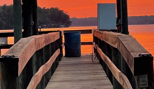 Best Sunset Views on Lake Talquin!