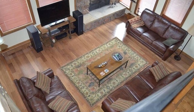 Bike, Hike, Golf 4BR Near Vail Golf Course Summer Deals Live
