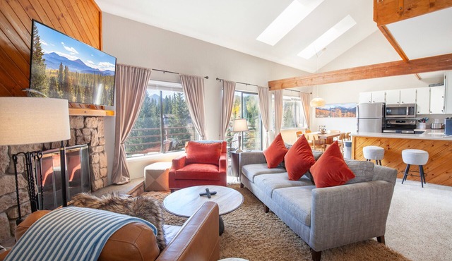 Bike & Hike Trails | Mtn & Lake Views