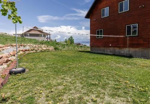Blackberry Manor - Sleeps 26, Hot Tub, Volleyball, Arcades, Pet Friendly