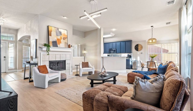 Boho Dreamscape/4BD + Game Room + Pool in The Colony