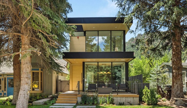 Brand new 4-bedroom house in gorgeous Aspen with fitness and wellness oasis.