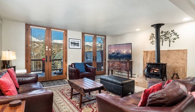 Breckenridge 162 - Four Bedroom Villa, Sleeps 9
