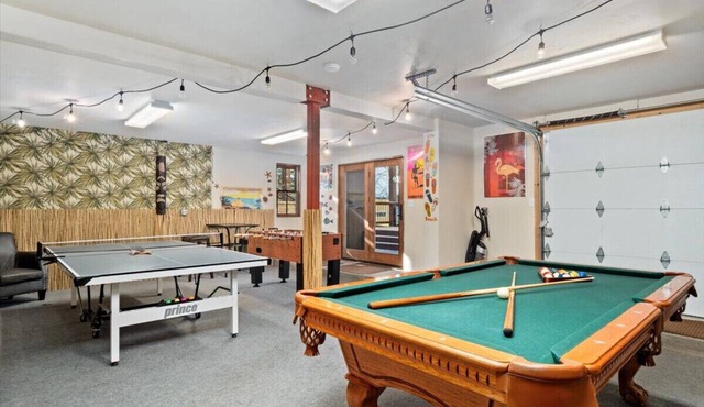 Breckenridge 163 - Six Bedroom Villa, Sleeps 14
