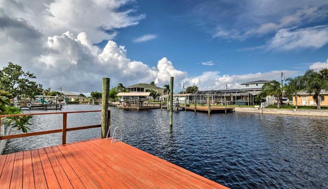 Canalfront Hudson Home with Private Dock and Yard! in Hudson