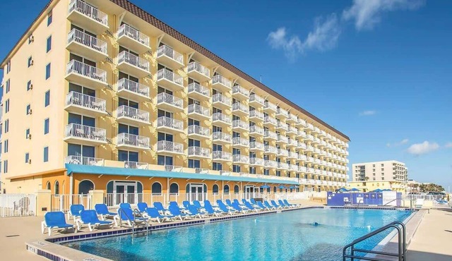 Casa Del Mar Beach Resort-one bedroom oceanfront in Ormond Beach