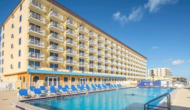 Casa Del Mar Beach Resort- 2 bedroom oceanfront in Ormond Beach