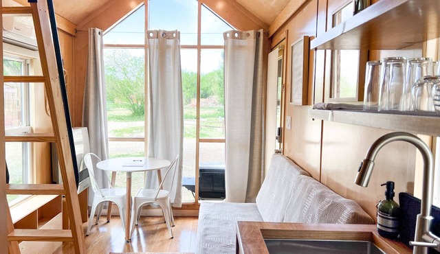 Cedar Creek Lodging & RV Park